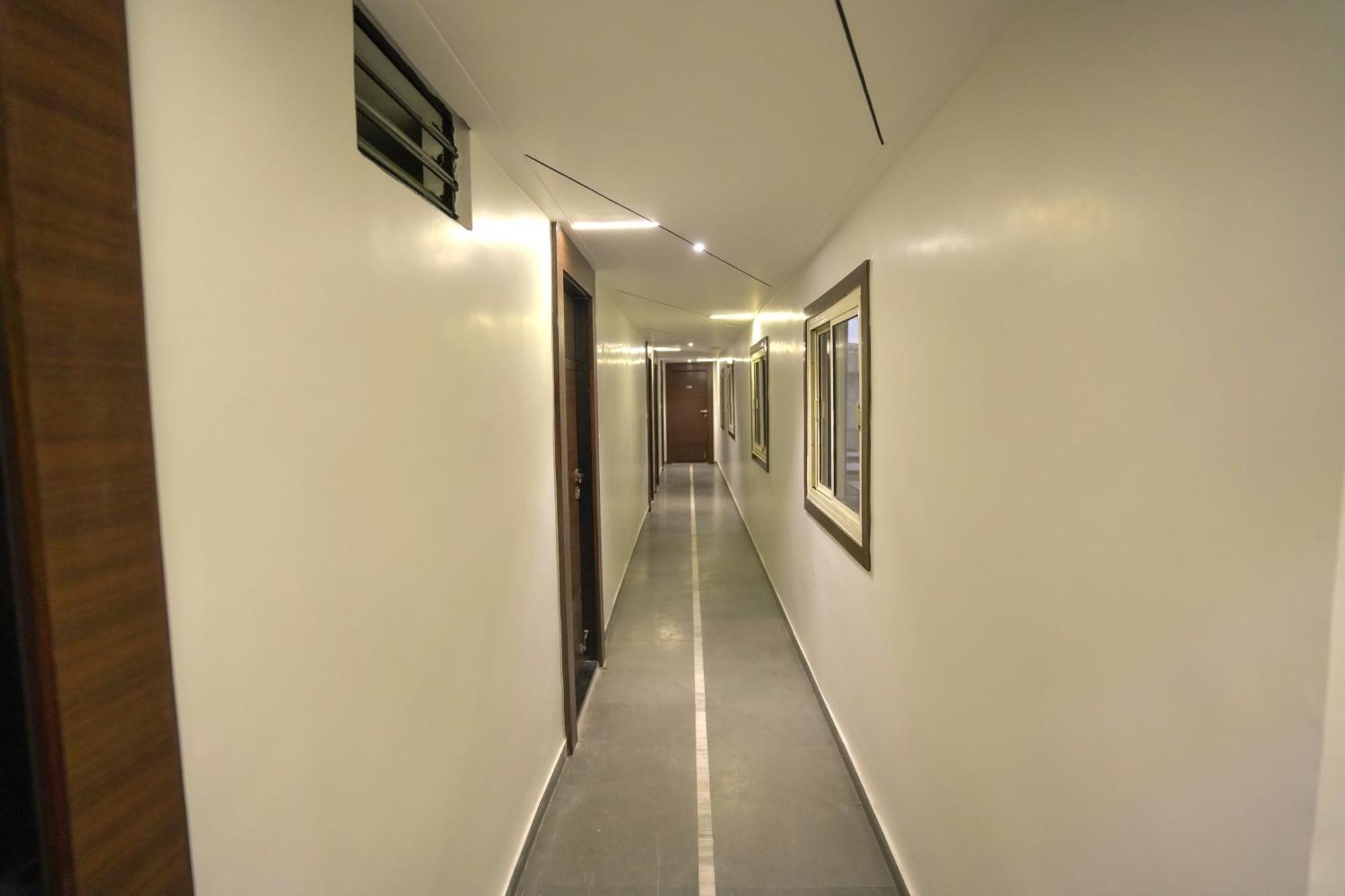 Hotel Shertown Αχμπανταμπάντ Εξωτερικό φωτογραφία